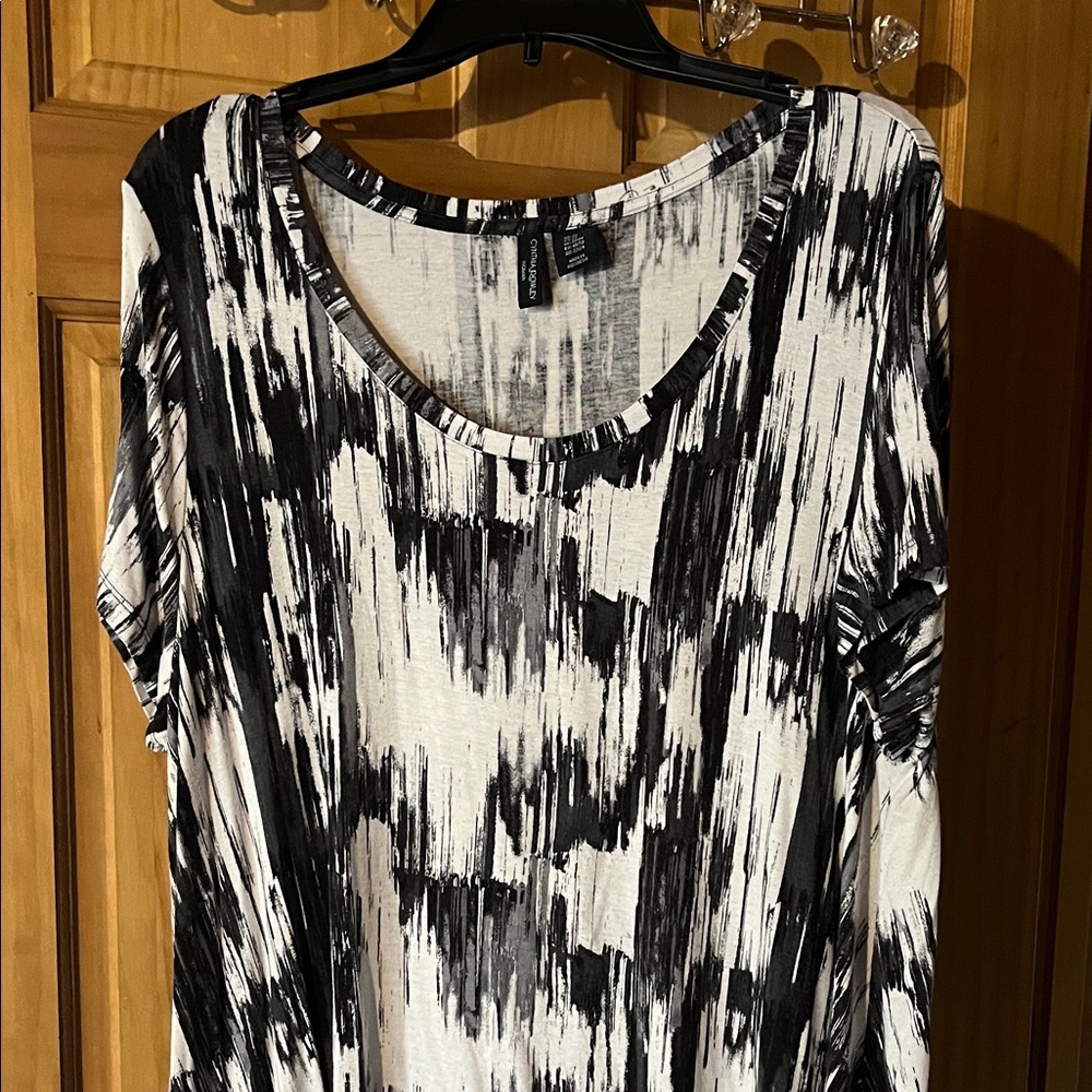 Cynthia Rowley Monochrome Abstract Blouse